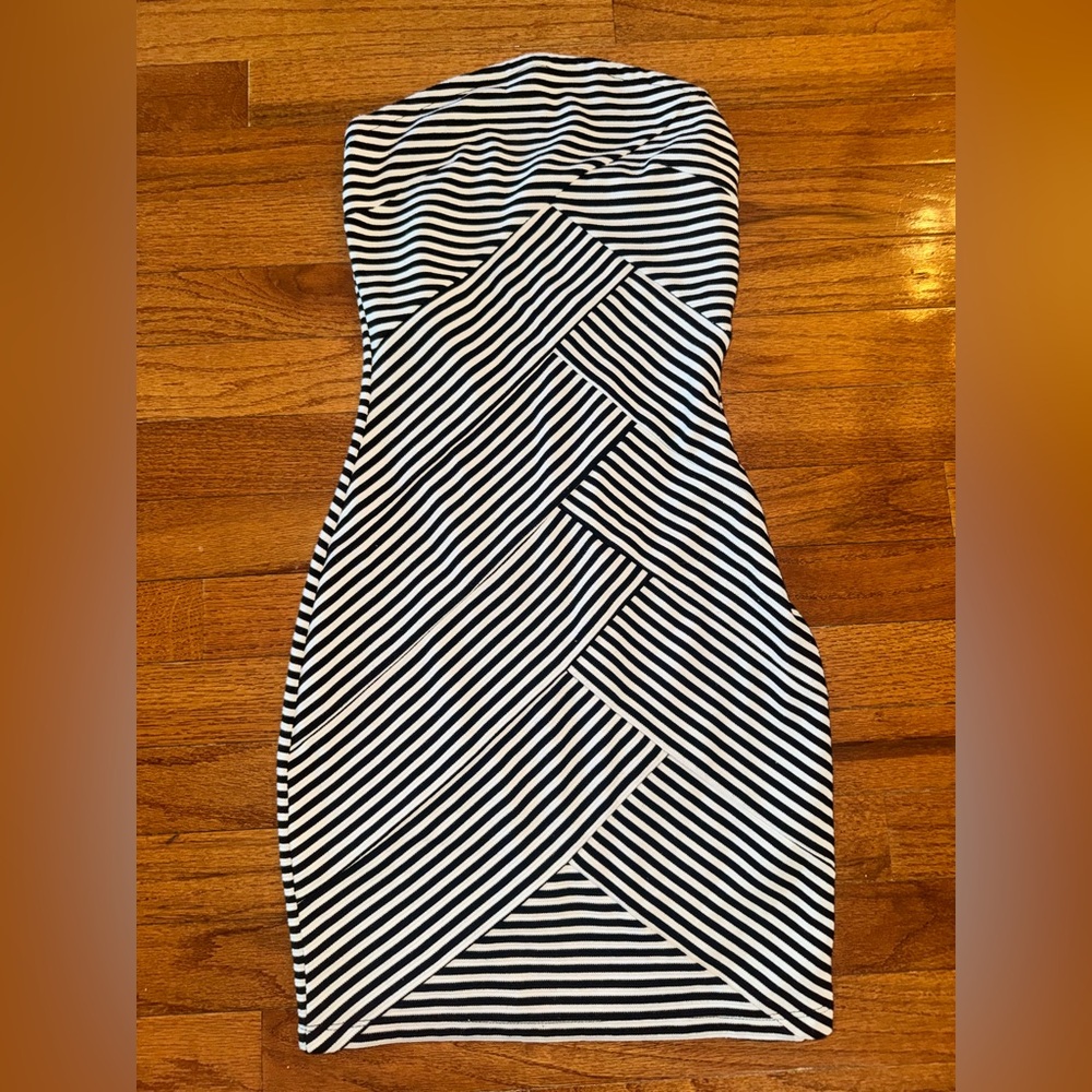 Charlotte Russe Black and White Strapless Striped Bodycon Dress